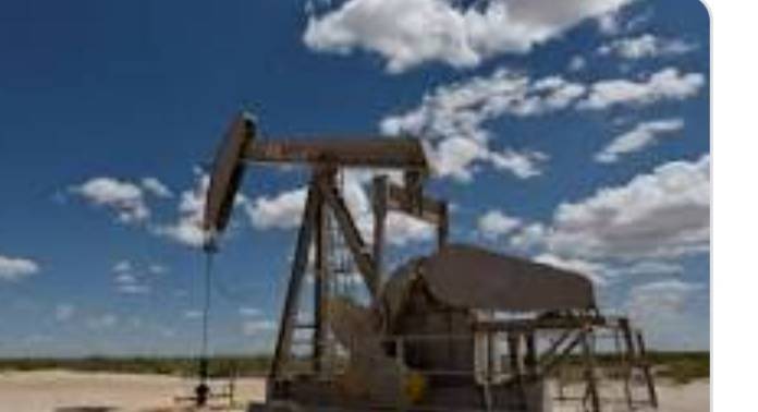 بريطانيا تزيد إنتاجها من النفط بعد قطع واردات الغاز الروسية