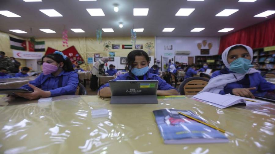 إطلاق المدرسة الرقمية بالمخيم الإماراتي الأردني للاجئين السوريين في مريجيب الفهود