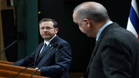 الرئيس الإسرائيلي يختتم زيارته لتركيا