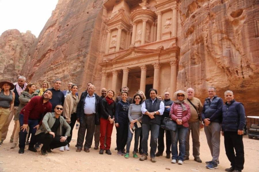 سفراء الاتحاد الأوروبي في الاردن يزورون البترا.. اعادة