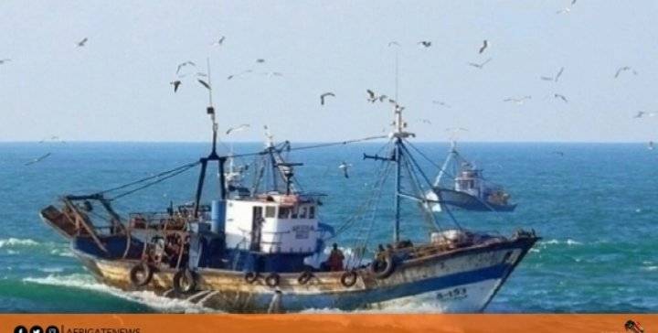 خفر السواحل الليبي يحتجز مركبا تونسيا على متنه 6 بحارة