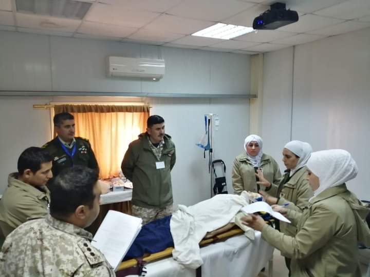 المركز التعليمي الوطني للإسعاف والطوارئ يختتم دورة إسعاف الاصابات المتقدمه للممرضين..