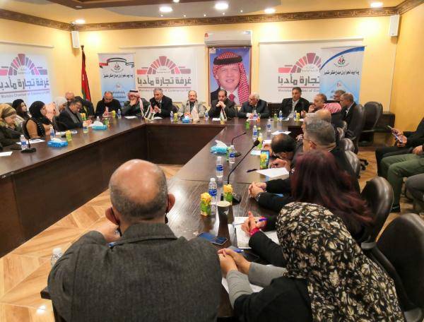 جلسة حوارية مع عدد من مترشحي رئاس بلدية مأدبا