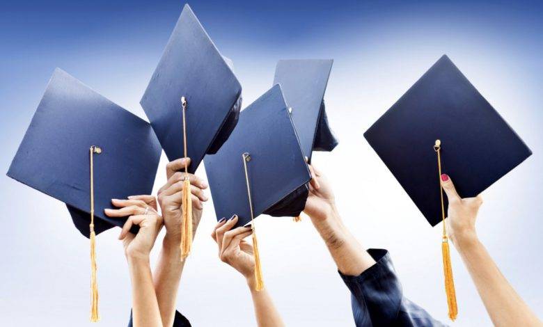 الحكومة توضح حول مناقشات الرسائل الجامعية ومشاريع التخرج