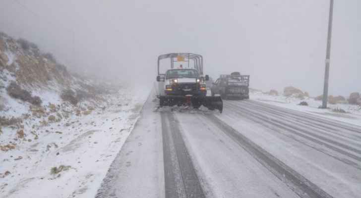 الطريفي : هطولات ثلجية متقطعة في مناطق واسعة الثلاثاء