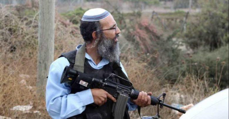 مستوطن يطلق الرصاص على مدرستين ببيت لحم  صور