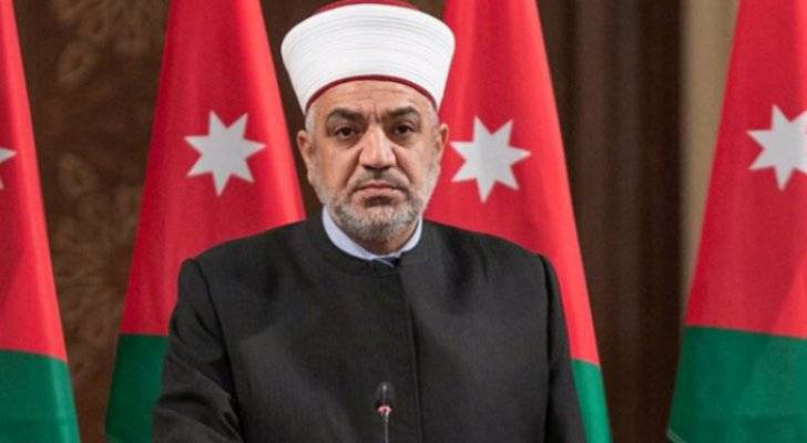 وزير الأوقاف: تقديم 30 دينارا للأسر العفيفة في رمضان