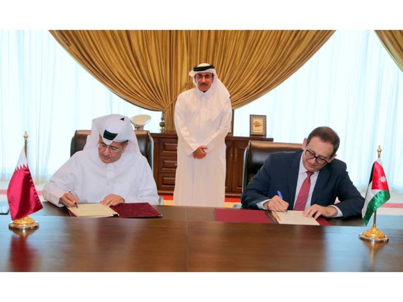 الأردن وقطر يوقعان اتفاقية خدمات جوية