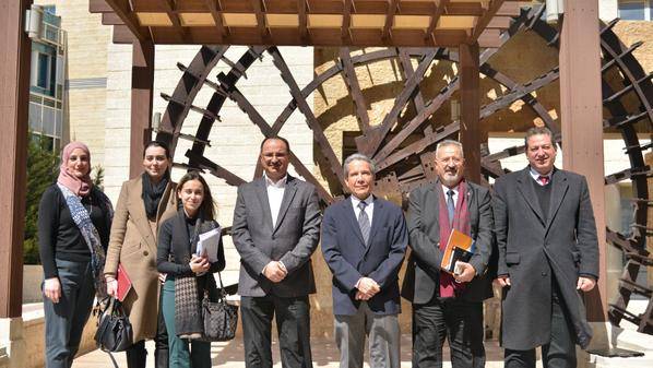 السفير المكسيكي في عمان يزور الجامعة الألمانية الأردنية