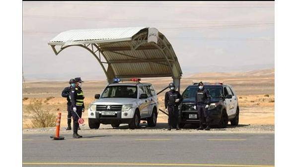 ضبط سائق صور نفسه يقود بسرعة جنونية