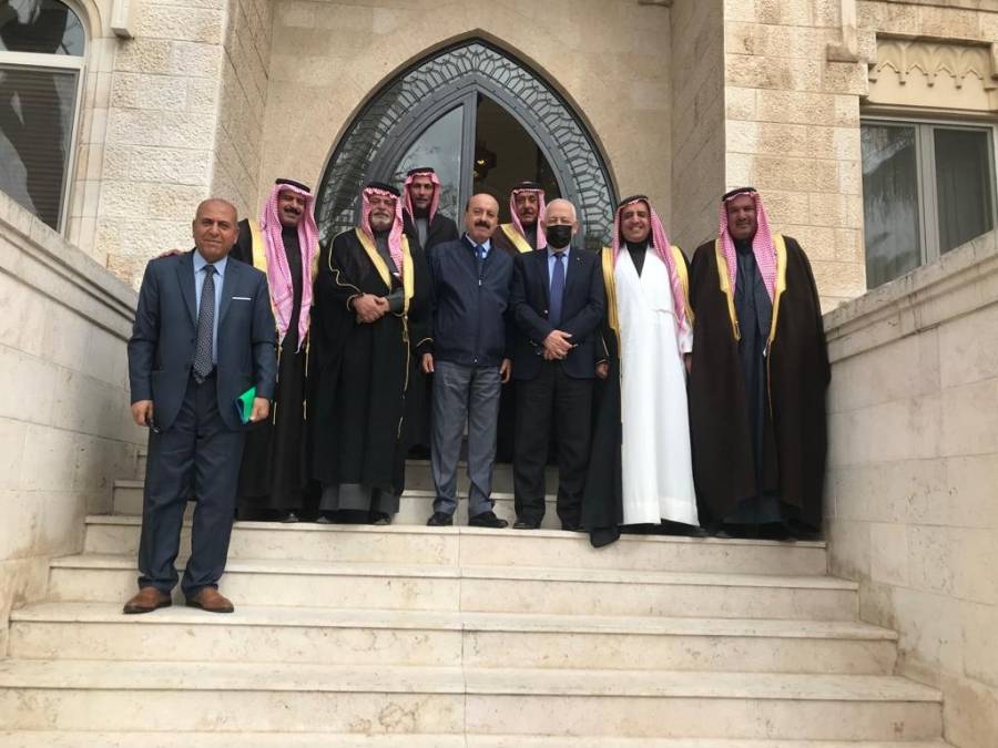 العيسوي يلتقي وفدًا من أبناء عشائر الدعجة ...صور