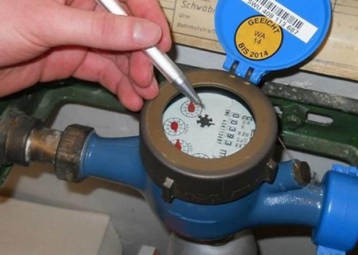 وزارة المياه تدعو لحماية عدادات المياه والمزروعات