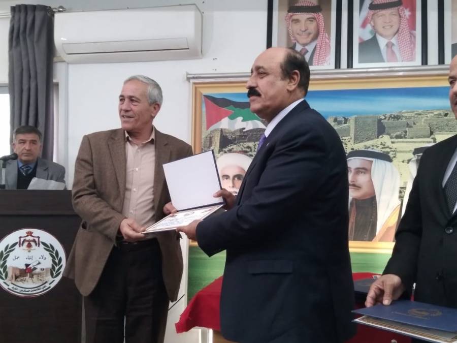 مدير عام مؤسسة المتقاعدين العسكريين يلتقي رفقاء السلاح في محافظة الكرك