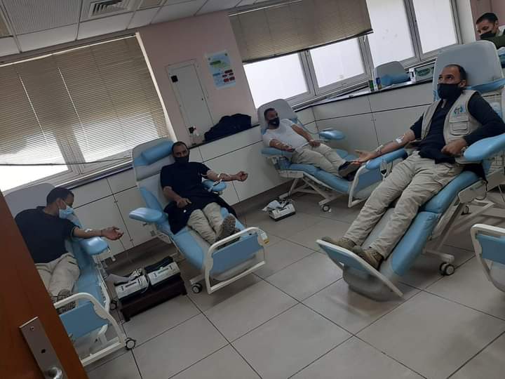 نشامى الدرك يلبون نداء سيدة بحاجة الى التبرع بالدم .