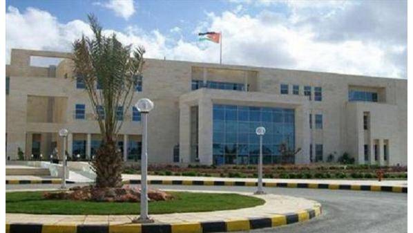 تحويل دوام طلبة جامعة العلوم الإسلامية عن بُعد غدا الأربعاء