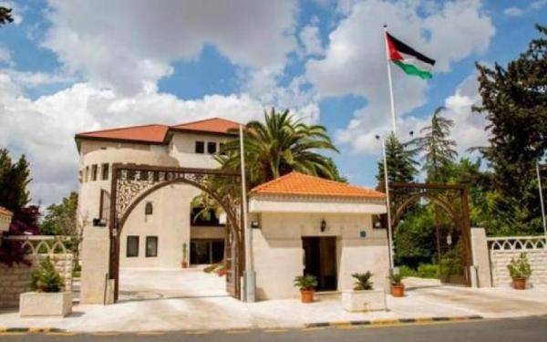 قرار حكومي مرتقب بتأخير دوام الأربعاء