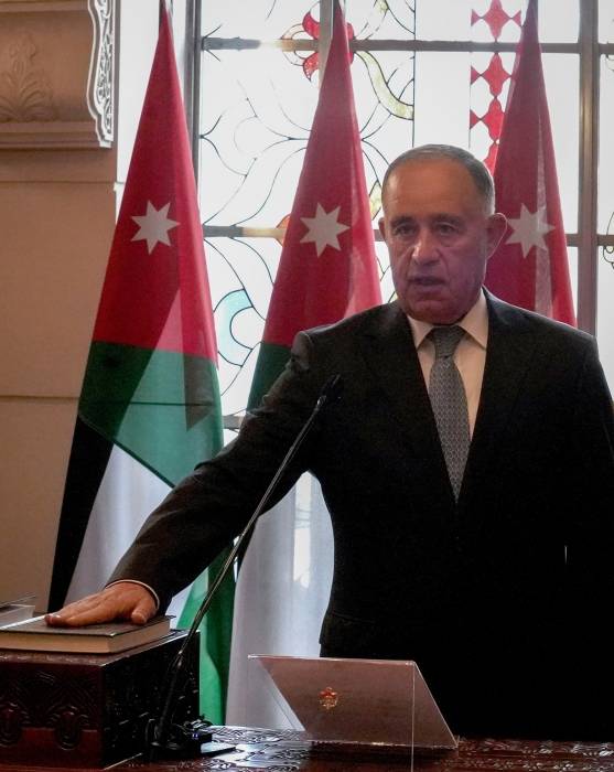 وزير المياه: إنجاز وثائق عطاء مشروع الناقل الوطني وتسليمها للمطورين