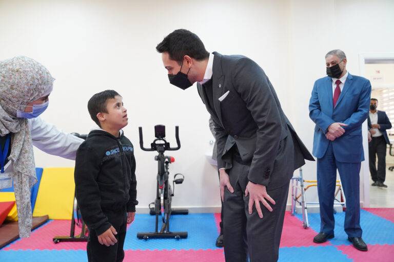 ولي العهد يفتتح مركز الطفيلة الشامل للخدمات النهارية الدامجة