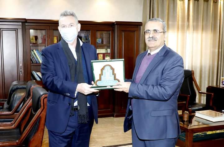 السفير الاسترالي يزور جامعة آل البيت