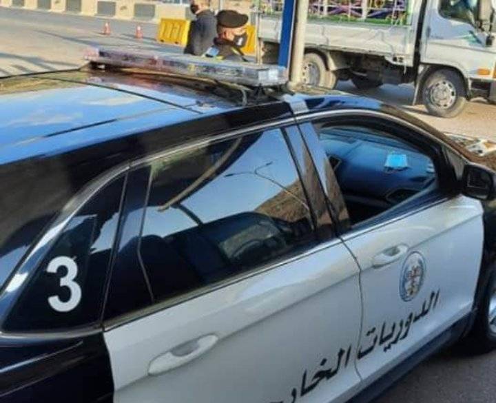 ضبط حدث يقود مركبة بعكس اتجاه السير في رحاب