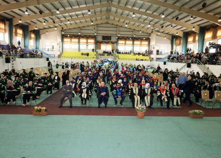 فيلادلفيا تزهو بتخريج كوكبة جديدة من طلبتها