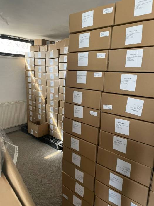 ضبط 12 طن مكملات غذائية وفيتامينات منتهية الصلاحية