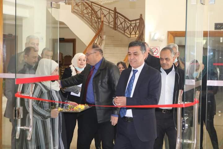 مندوباً عن وزيرة الثقافة... دغيمات يفتتح معرض إربد الدولي للفنون التشكيلية بإربد