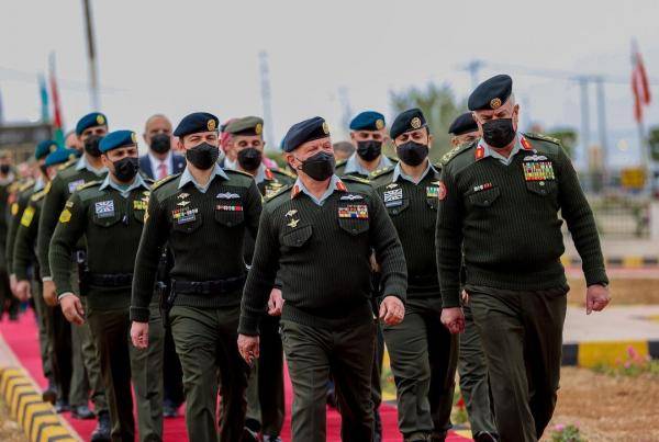 ولي العهد ينشر صورة برفقة الملك