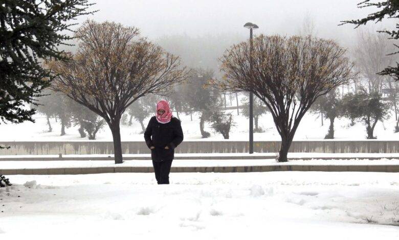 ثلوج على المرتفعات التي تفوق 900 م صباح الخميس