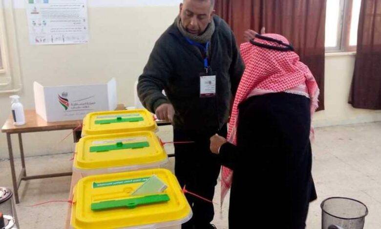 الرواشدة: أول مقترع سُجل في إربد