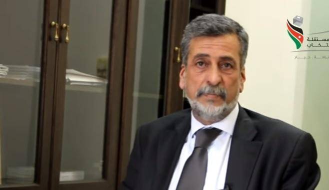 الكلالدة: استبدال أحد رؤساء اللجان في مأدبا لارتكابه أخطاء تقنية