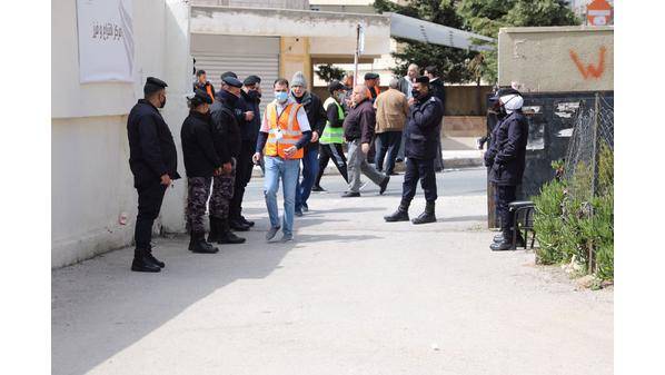 ارتفاع نسبة الاقتراع في معان مع إغلاق صناديق الاقتراع في معان الى ٦٤.٨ 