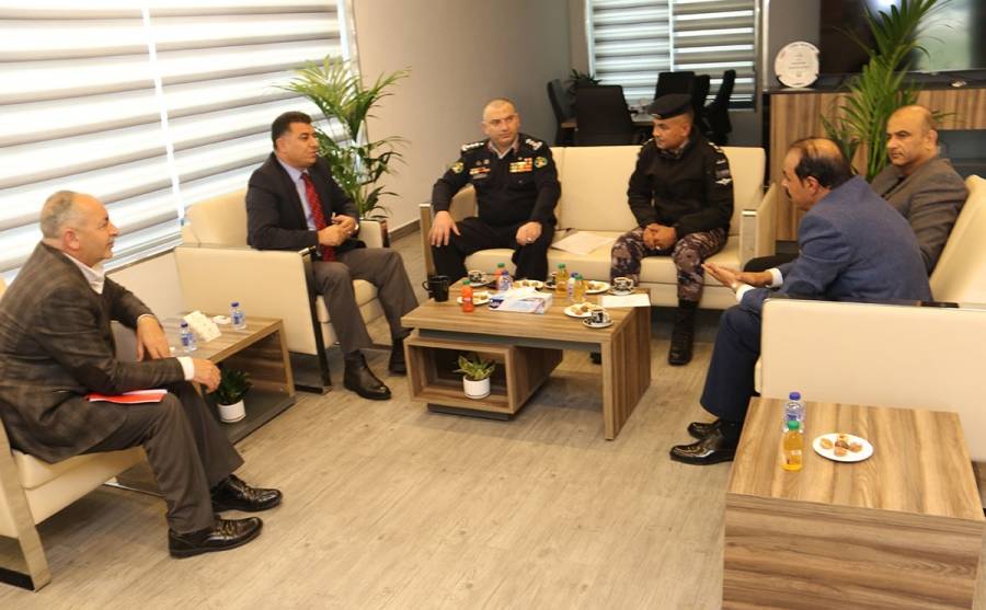 الحنيفات يبحث خطة مكافحة حرائق الغابات بعجلون