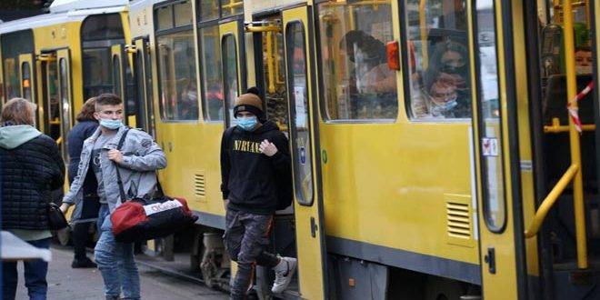 بولندا تلغي معظم قواعد الحجر الصحي المفروضة لمواجهة وباء كورونا