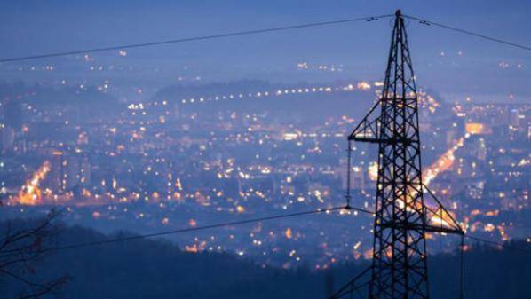 الحمل الكهربائي يسجل 3710 ميجا واط مساء الخميس