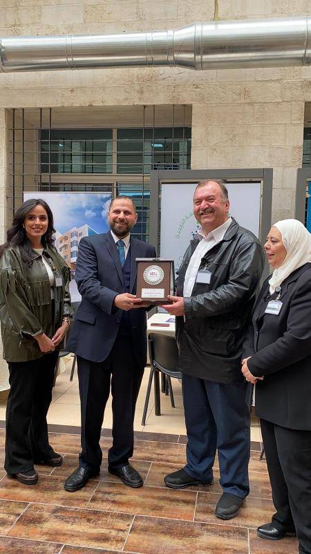 جامعة الشرق الأوسط تنظم برنامجًا تأهيليًا لخريجيها