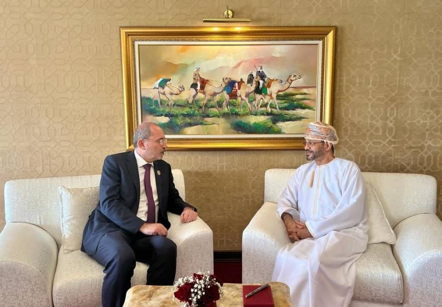 الأردن وعُمان يؤكدان استمرار العمل على توسعة التعاون