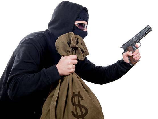 سرقة مبلغ مالي من محطة محروقات في البقعة