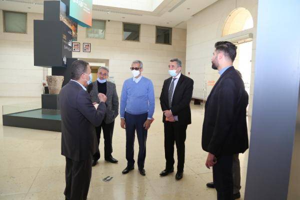 مدير عام منظمة الألكسو يزور متحف الأردن