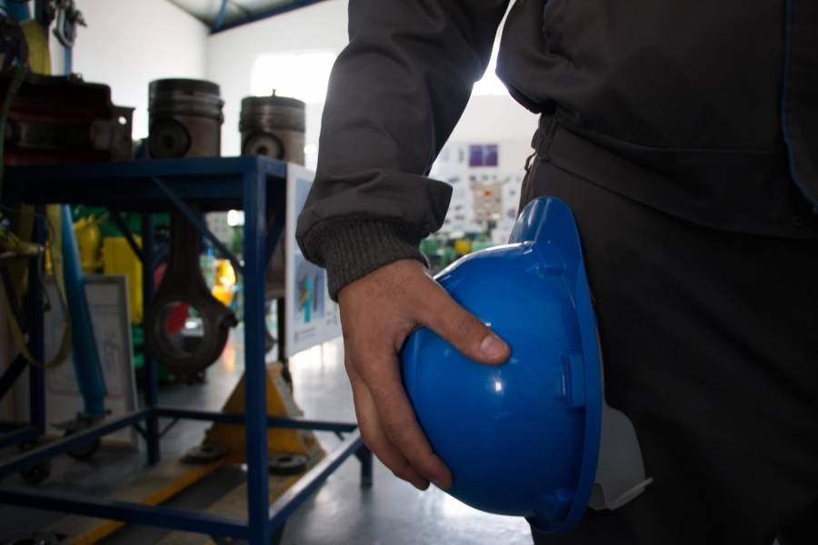 تنشر توصيات لجنة تطوير التعليم المهني..عملية التشعيب بعد الصف التاسع..تخصيص 50 دينارًا شهرياً لكل طالب وتعيين أمين عام للشؤون المهنية في الوزارة