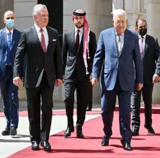 الملك من رام الله: نحن والفلسطينيون الأقرب إلى بعض وفي نفس الخندق