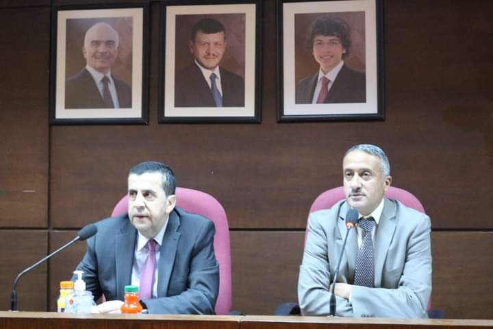 العجلوني يلتقي أسرة كلية عمان الجامعية للعلوم المالية والادارية