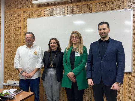 الشرق الأوسط تنظم محاضرة حول فنون الإلقاء الإخباري