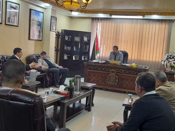 عجلون : الزغول يؤكد ضرورة تكثيف الرقابة الصحية على الأسواق خلال شهر رمضان