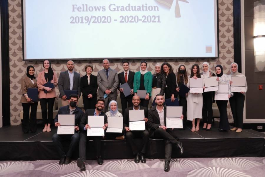 إنجاز تحتفل بمرور عشرة اعوام على إطلاق برنامج الزمالة لازورد