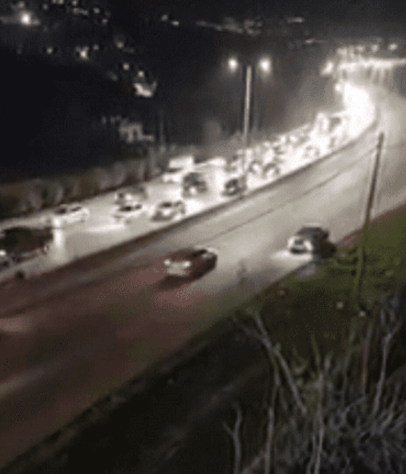 ضبط المركبة ظهرت أمس تسير بعكس السير على طريق عمان اربد