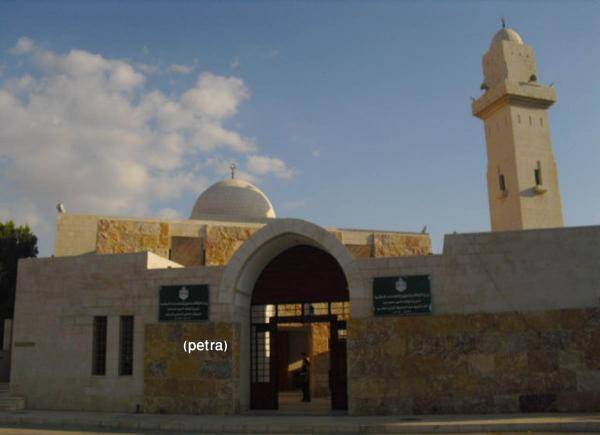 أوقاف الأغوار الشمالية تُجهز مساجدها ومقامات الصحابة لاستقبال رمضان