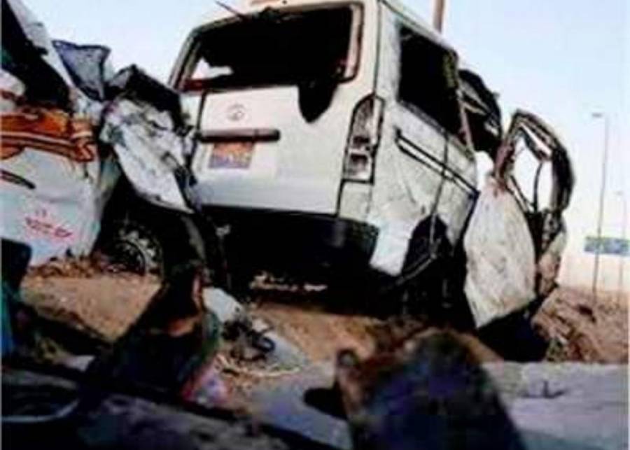 بالأسماء.. مصرع 4 وإصابة 10 في تصادم سيارتي ميكروباص ونقل بدمياط
