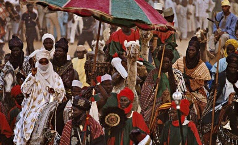 طقوس الاحتفال بشهر رمضان في دول العالم.. دولة تعطي إجازة أسبوعًا