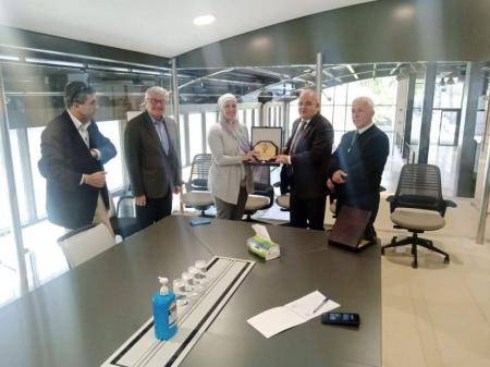 بحث سبل التعاون بين الجامعة الهاشمية والحديقة النباتية الملكية في تل الرمان